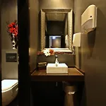 호텔 Zi 3*